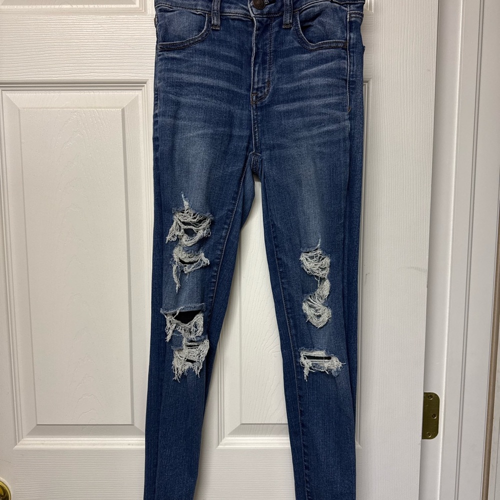 American eagle ripped skinny jeans